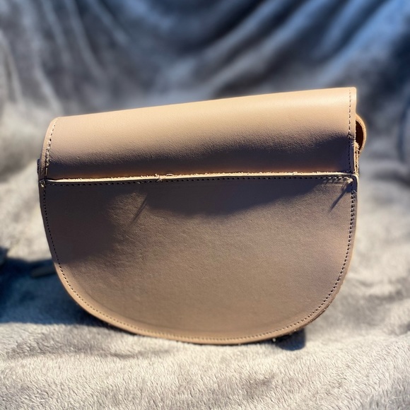 Small Crossbody bag with tassels - Picture 3 of 5